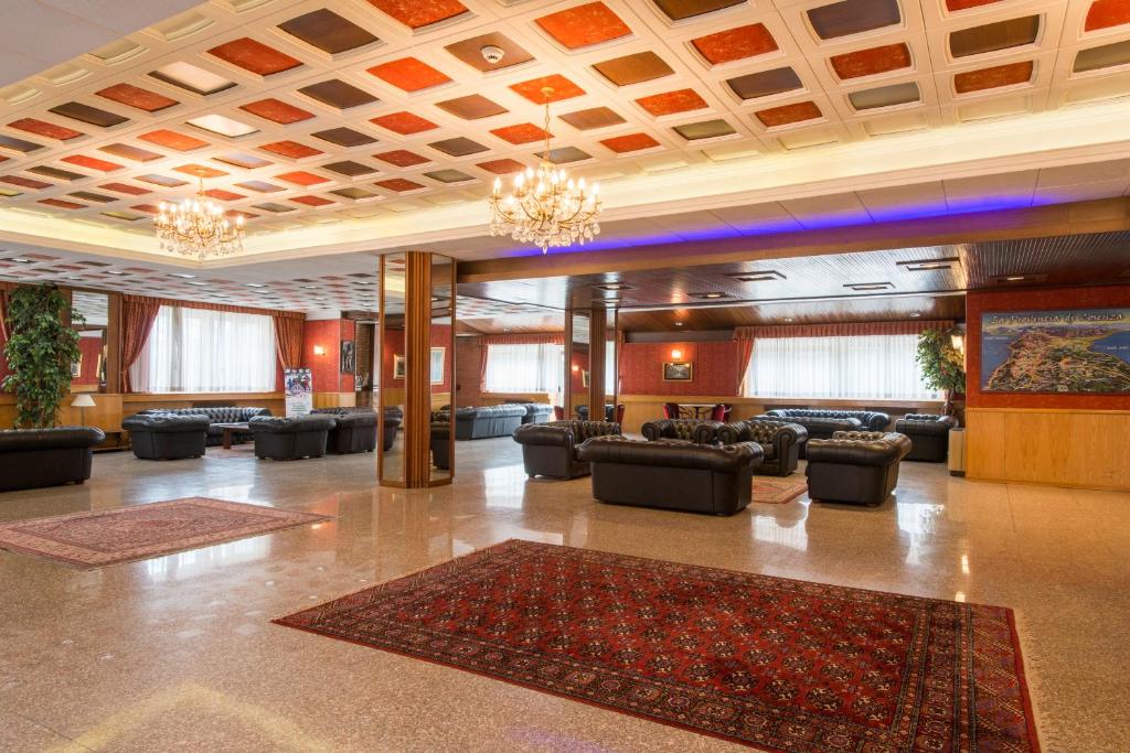 Salone con divani